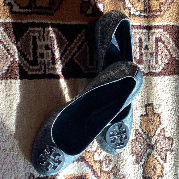 Tory Burch leather heels - Picture 1 of 4